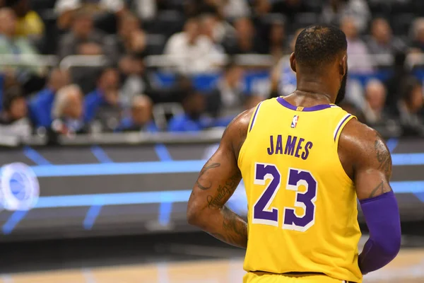 鲍威尔：最后一攻搞砸的责任在我，我是O型腿所以常扭伤脚踝