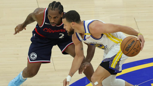 半场：热那亚1-1佛罗伦萨，厄斯蒂高破门，古德蒙德松点射